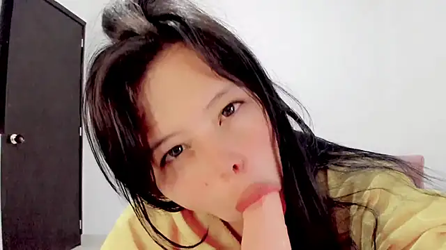 ariakyubi online show from 02.08.25