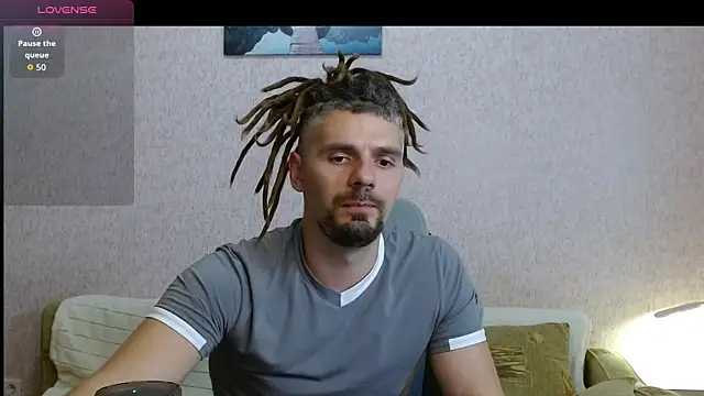 Snapshot of Aestheticguy101 chatting on 07.28.26 Aestheticguy101 online show from 07.28.26