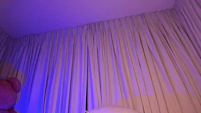 soyccherry  online show from 02.18.25