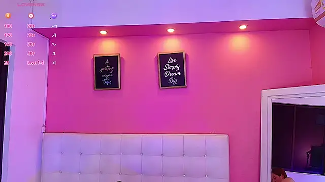 Snapshot of hotpawgmilf chatting on 01.21.25 hotpawgmilf online show from 01.21.25