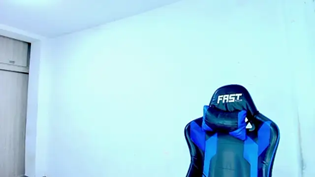 sophiax-x online show from 03.25.26