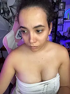 Emma Wish online show from 10.21.25