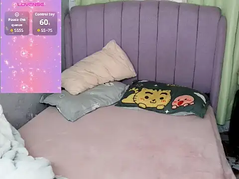 Snapshot of MoaningKylie chatting on 02.21.26 MoaningKylie online show from 02.21.26