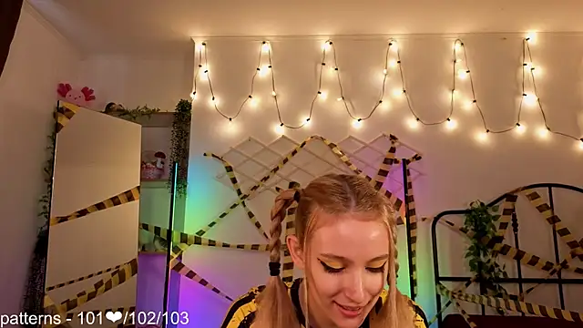 Snapshot of berrry_girl chatting on 05.31.26 berrry girl online show from 05.31.26