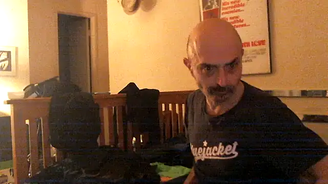 Snapshot of alandcxx chatting on 01.15.26 alandcxx online show from 01.15.26