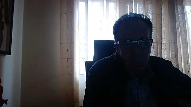 Snapshot of TonyComa chatting on 12.20.25 TonyComa online show from 12.20.25