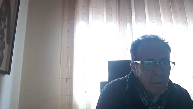Snapshot of TonyComa chatting on 01.12.26 TonyComa online show from 01.12.26