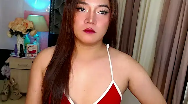 Snapshot of Urgirl_Ekang chatting on 12.06.24 Urgirl Ekang online show from 12.06.24