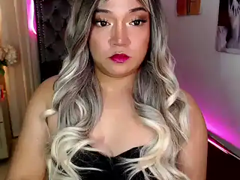 Snapshot of Urgirl_Ekang chatting on 11.29.25 Urgirl Ekang online show from 11.29.25