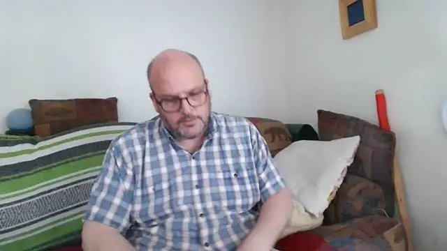 Snapshot of Ursulet_US chatting on 06.10.26 Ursulet US online show from 06.10.26