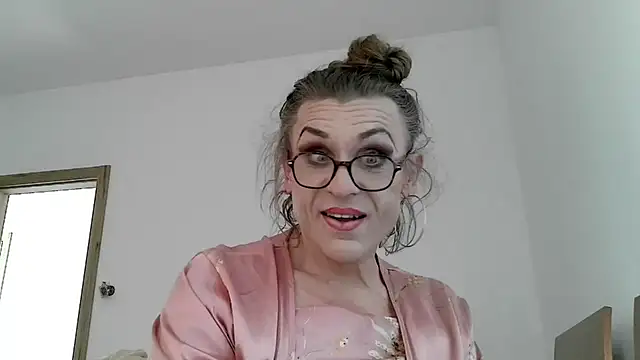 Snapshot of lilianashemale chatting on 03.14.26 lilianashemale online show from 03.14.26