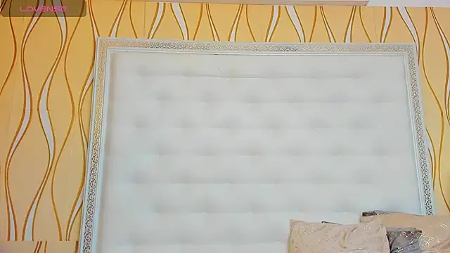 karissia online show from 03.04.25