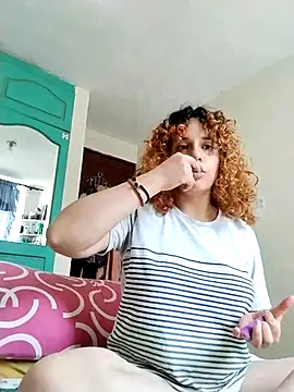 EmmaMelissa0521 online show from 12.19.25