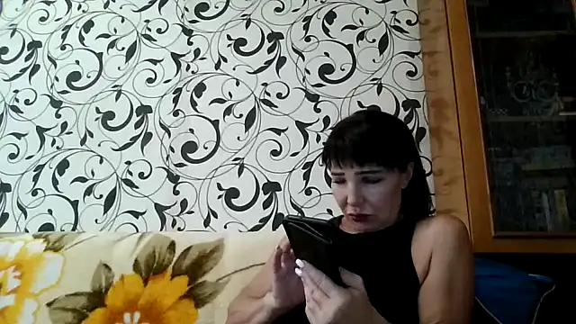 JeaneDavis online show from 09.23.25