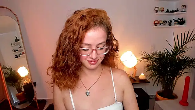 Cassandra Caiin online show from 02.17.25