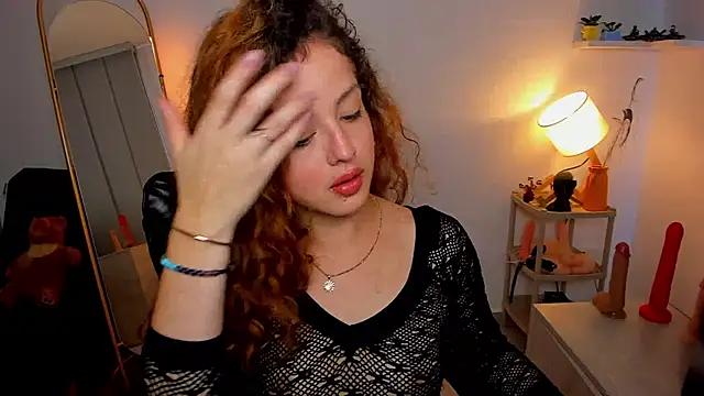 Cassandra Caiin online show from 09.14.25