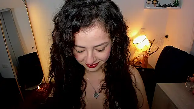 Cassandra Caiin online show from 04.05.26