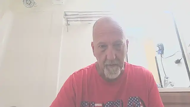 Snapshot of Yankeedave420 chatting on 07.25.26 Yankeedave420 online show from 07.25.26
