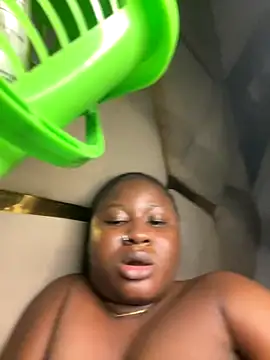 catty3232 online show from 11.04.25