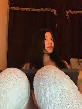 Estefani 32 online show from 03.10.26