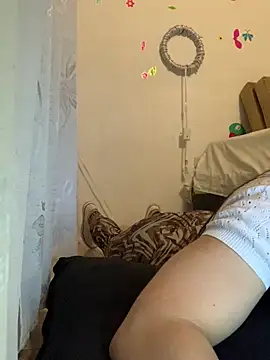 Estefani 32 online show from 04.09.26