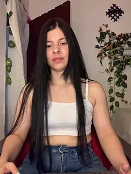 Snapshot of Estefani_32 chatting on 07.10.26 Estefani 32 online show from 07.10.26