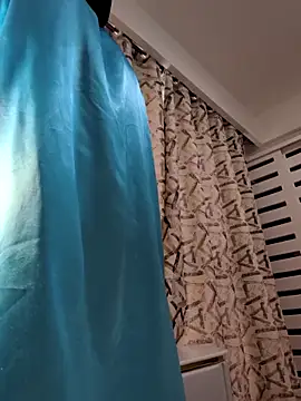 Snapshot of choco_petite chatting on 09.21.25 choco petite online show from 09.21.25