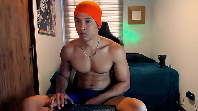 Snapshot of Liam_V chatting on 01.25.25 Liam V online show from 01.25.25