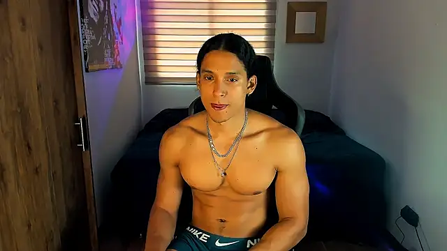 Snapshot of Liam_V chatting on 02.08.25 Liam V online show from 02.08.25