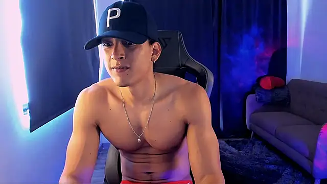 Snapshot of Liam_V chatting on 03.19.25 Liam V online show from 03.19.25