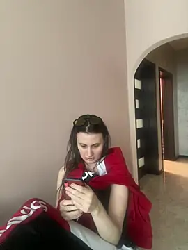 Snapshot of Flossy_Vettie chatting on 04.13.26 Flossy Vettie online show from 04.13.26