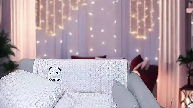 Snapshot of Giuliam chatting on 12.16.25 Giuliam online show from 12.16.25