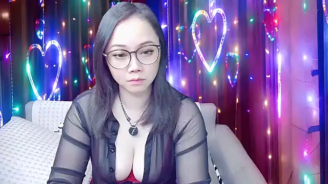 Snapshot of Giuliam chatting on 02.15.26 Giuliam online show from 02.15.26