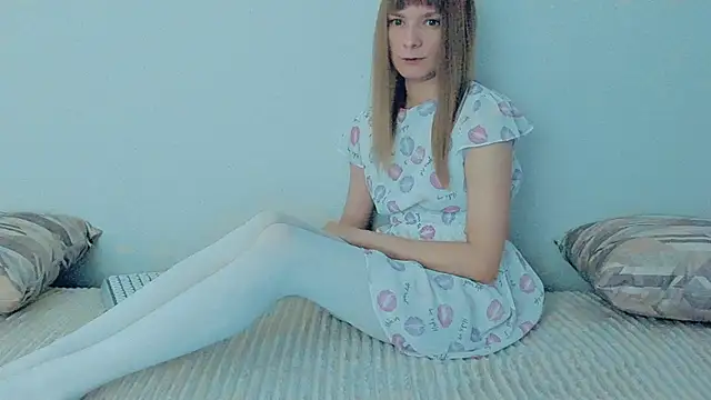 YourCaramel online show from 09.11.25