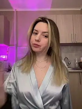 Snapshot of NastyushaaLove chatting on 02.19.25 NastyushaaLove online show from 02.19.25