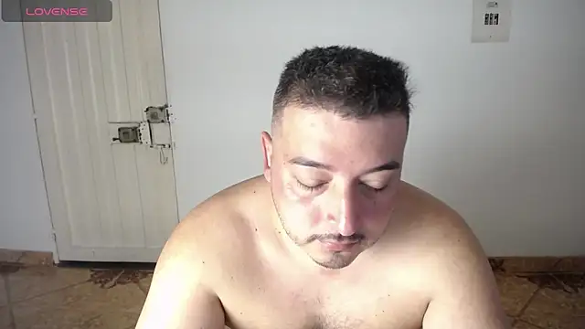 Snapshot of antonycruz chatting on 06.08.26 antonycruz online show from 06.08.26