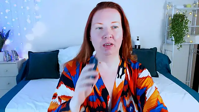 GoddessLara online show from 10.26.25