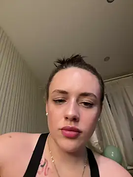 Lisaaan online show from 01.09.25