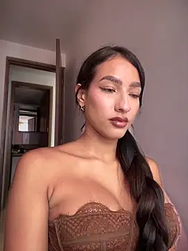 DulceLenns online show from 10.16.25