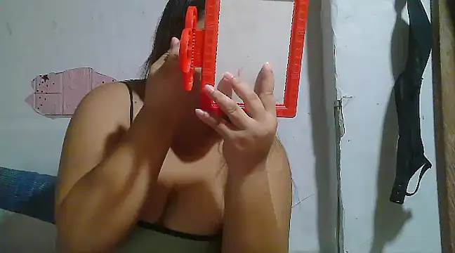 Creamsweetpussy28 online show from 01.31.25