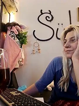 ScarletCallings420 online show from 11.22.25