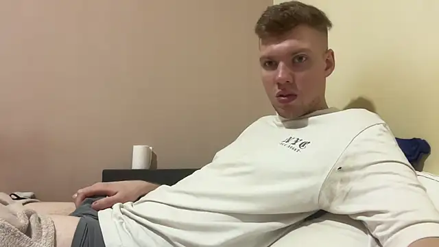 sexybooii6968 online show from 12.17.25