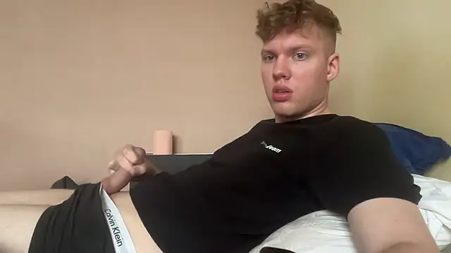 sexybooii6968 online show from 06.04.26