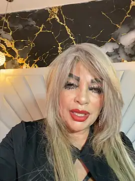 Snapshot of scarlett_sexx69 chatting on 04.18.26 scarlett sexx69 online show from 04.18.26