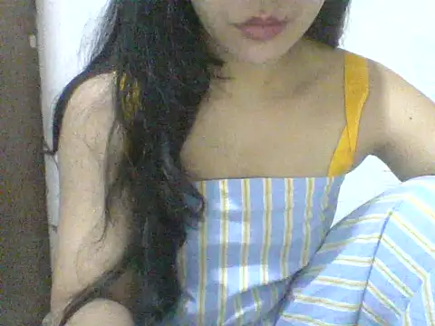 Snapshot of spankmybootyxxx chatting on 10.29.25 spankmybootyxxx online show from 10.29.25