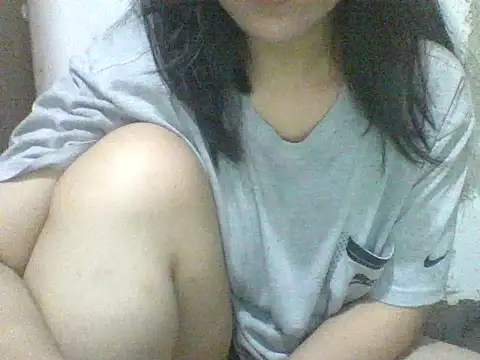 Snapshot of spankmybootyxxx chatting on 12.14.25 spankmybootyxxx online show from 12.14.25