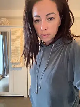 kymii online show from 10.26.25