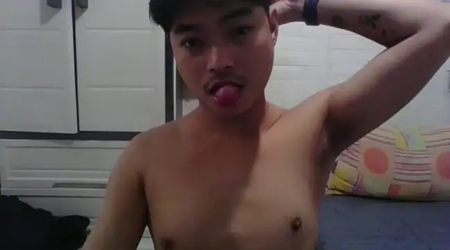 Snapshot of xAsianTwinkx chatting on 12.21.24 xAsianTwinkx online show from 12.21.24