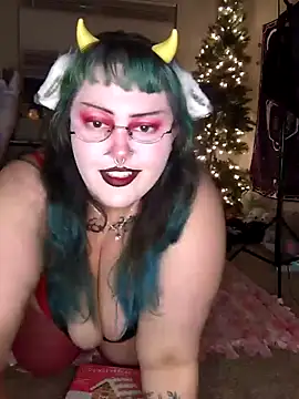 Snapshot of Cutegothcrybabyx chatting on 12.25.24 Cutegothcrybabyx online show from 12.25.24