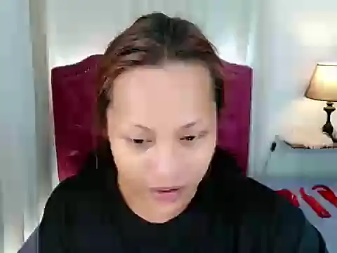 Snapshot of DreamLADYBOY chatting on 04.28.26 DreamLADYBOY online show from 04.28.26